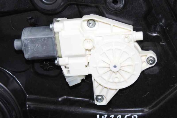 5 PIN ELEVALUNAS DELANTERO DERECHO MERCEDES-BENZ CLASE A (BM 176)