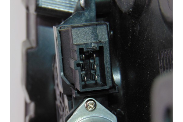 5 PIN ELEVALUNAS TRASERO DERECHO MERCEDES-BENZ CLASE A (BM 176)