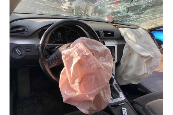 VOLKSWAGEN PASSAT CC (357) Básico