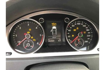 VOLKSWAGEN PASSAT CC (357) Básico