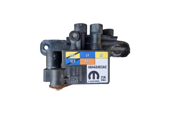 Solenoid valve pneumatics Jeep Grand Cherokee WL 2021 USA