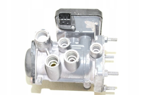 MERCEDES ACTROS MP4 valve modulator EBS A0014311013001 K000920 KNORR BREMSE Catalog number of the part MERCEDES ACTROS MP4