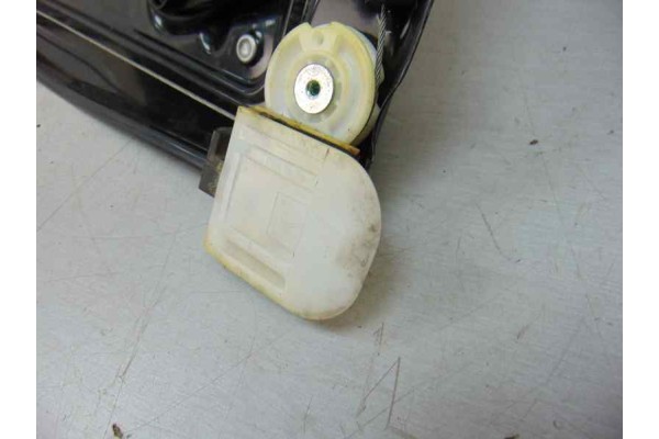 ELEVALUNAS TRASERO DERECHO LAND ROVER FREELANDER (LR2)