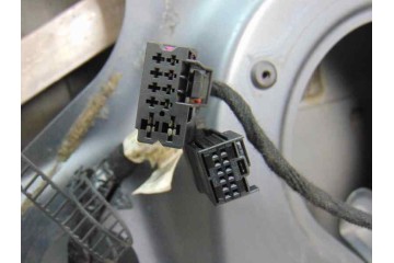 GRIS CENIZA PUERTA DELANTERA IZQUIERDA AUDI A4 AVANT (8E) 2.5 TDI (120kW) 2003 GRIS CENIZA 176300 AUDI - 3