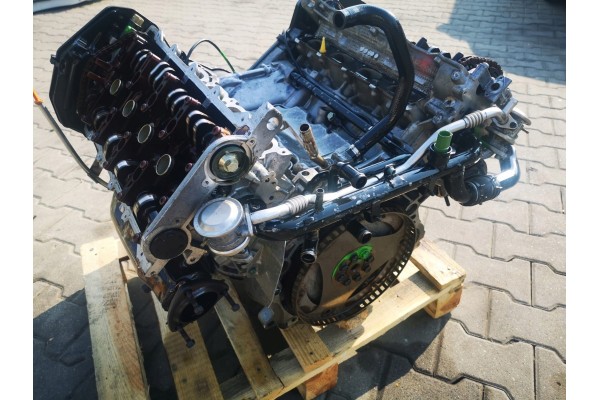 Motor 3.7 Audi A8 A6 AQG V8 sin accesorios