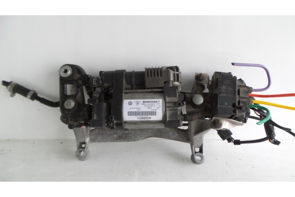 COMPRESSOR SUSPENSION PUMP CAYENNE TOUAREG 7P0698007D DRIVER
