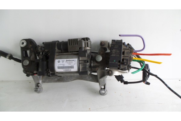 COMPRESSOR SUSPENSION PUMP CAYENNE TOUAREG 7P0698007D DRIVER Car type passenger cars