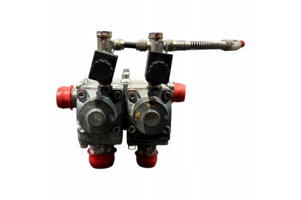 70331171 VOLVO Water Heater Coolant Valve Product weight with unit packaging 3 4 kg