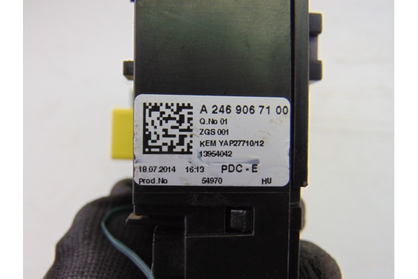 A2469067100 CAJA RELES / FUSIBLES MERCEDES-BENZ CLASE A (BM 176)