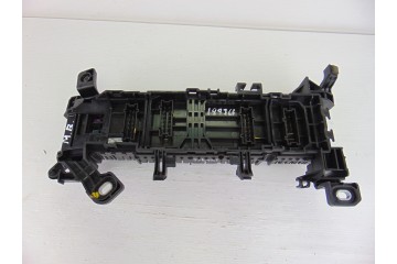 CAJA RELES / FUSIBLES MERCEDES-BENZ CLASE A (BM 176)