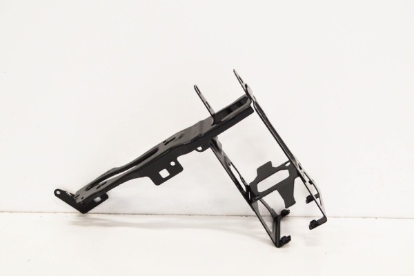 OE BMW 51647245791 HEADLIGHT MOUNT BMW 3 F30 LE Catalog number of the original 51647245791