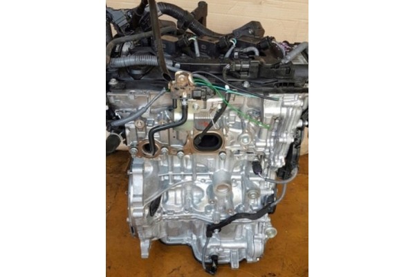 SILNIK KOMPLETNY TOYOTA YARIS HYBRYDA XM15A Catalog number of the part XM15A
