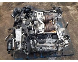Silnik ASTON MARTIN motor engine montaz