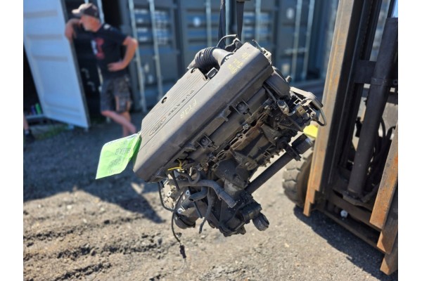 Ford FYJB 1 6 benzyna silnik kompletny z penym osprzetem do montazu Video Catalog number of the part FYJB