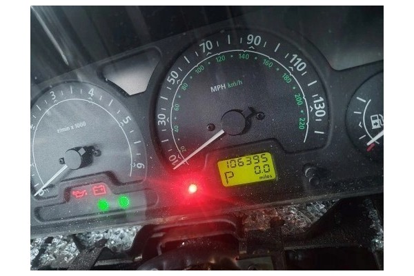 DISCOVERY 2 TD5 2 5 silnik 15p euro3 157000km iga Engine type diesel