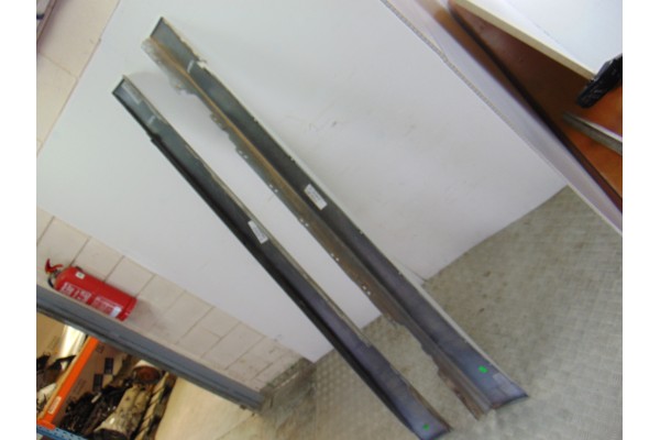 BLANCO  ESTRIBOS LATERALES BMW SERIE 3 BERLINA (F30N) 320d BLANCO 195592 BMW - 5