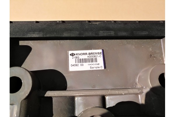 ZAWOR EBS KNORR K000921 C ORYGINA NOWY Part manufacturer no brand