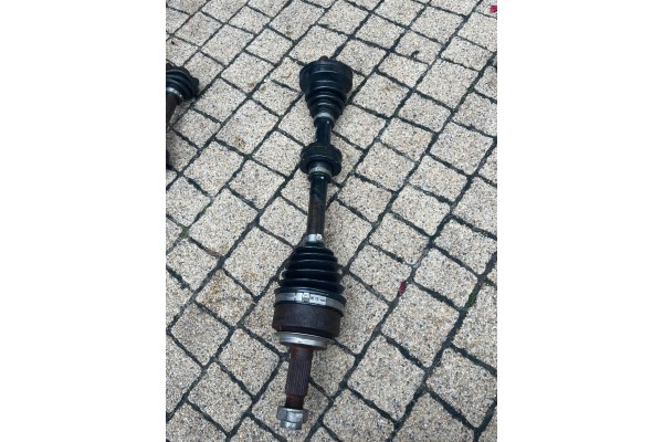 HALF AXLE LEFT Honda Civic VIII UFO 1 8 2006 2011r OEM HONDA EUROPE Part manufacturer Honda OE