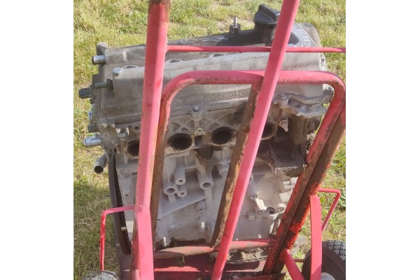 SILNIK toyota Yaris I 1 5 TS TO SPORT 1NZ FE 1NZ P52B Engine type petrol