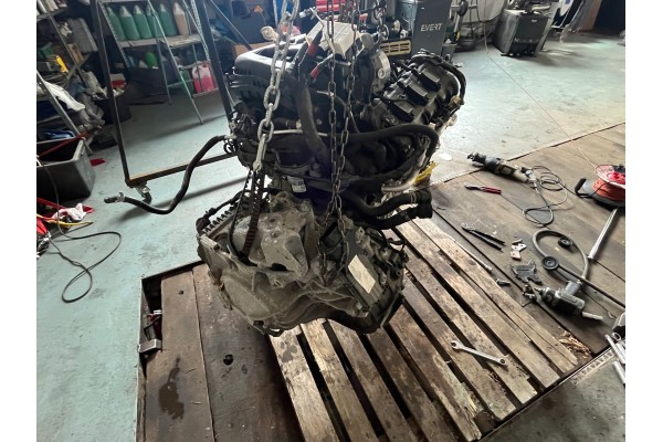 silnik skrzynia 68311479BA i 68229651AE Cherokee kl lift 3 2 benzyna V6 Catalog number of the part Silnik skrzynia cherokee