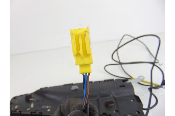 1Q0880242E  AIRBAG LATERAL DERECHO VOLKSWAGEN EOS (1F7)(2006) 2.0 TDI Individual 2006 1Q0880242E 197074 VOLKSWAGEN - 2