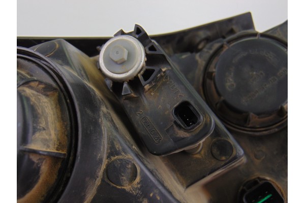 FARO IZQUIERDO HYUNDAI SANTA FE (CM)