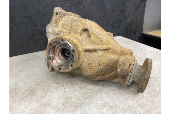 Rear reducer BMW 3 E90 7524325 2 0L gasoline 110kW 2009 Part manufacturer BMW OE