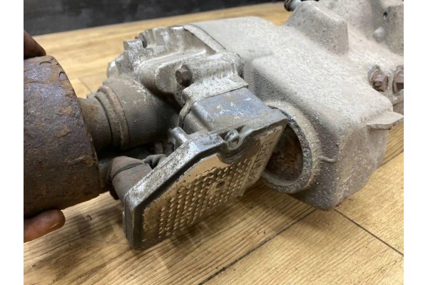 Reductor trasero VOLVO XC90 I 1023863 2.4L diésel 120kW 2005