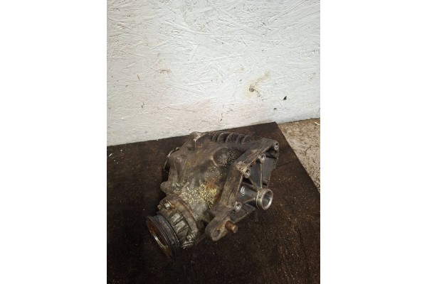 Front differential Mercedes Benz E W211 A2203350101 Car type passenger cars
