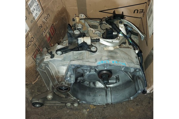 SKRZYNIA BIEGOW KOMPLETNA FORD LX6R 7002 AHB