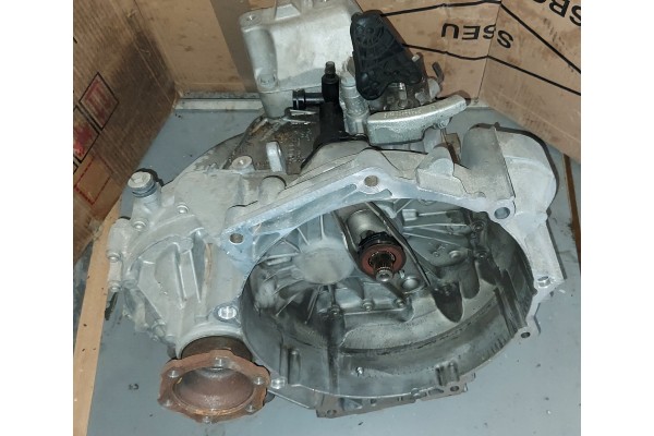 SKRZYNIA BIEGOW KOMPLETNA VW SEAT FM6 AJ025