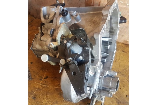 SKRZYNIA KOMPLETNA CITROEN PEUGEOT 1 5 20R105 Part manufacturer Citroen OE