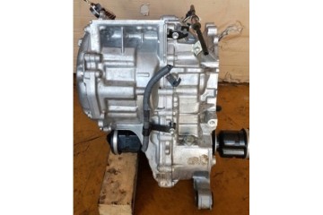 SKRZYNIA KOMPLETNA TOYOTA YARIS 2CH222 1NM Car type 4x4 SUV
