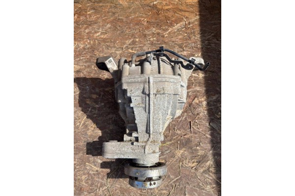 Rear differential Rear Maserati Levante 06700376850