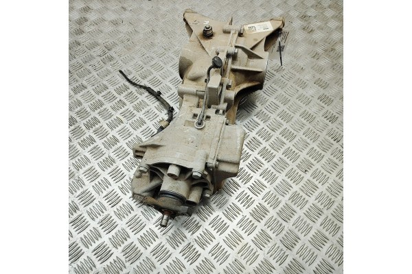 REAR REDUCER MINI COUNTRYMAN U25 8839991 37997101 2 0L 160kw 2024 Car type passenger cars