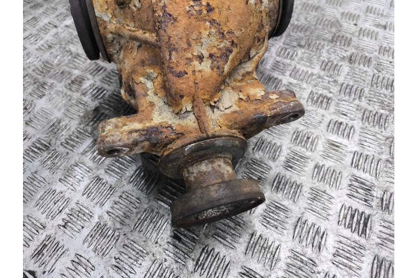 Rear differential BMW 5 E60 E61 Part manufacturer BMW OE