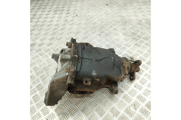 REDUKTOR TYLNY BMW 4 COUPE F32 F82 7541580 33065560 2 0L 140kw 2015 Car type passenger cars