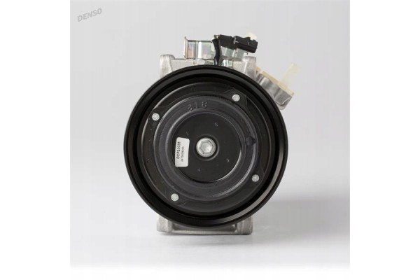 Air conditioning compressor DCP23035 DENSO Catalog number of the original RENAULT 926000994R RENAULT 926008209R