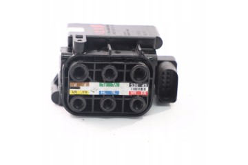 Módulo Divisor de Suspensión Mercedes W213 C238 AIRMATIC A0993200258