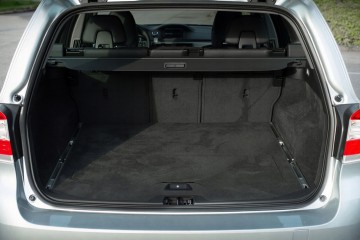 VOLVO V70 III 2007 2016 LUGGAGE COMPARTMENT BLIND BLACK 39882849 Quality of parts according to GVO P replacement with original q