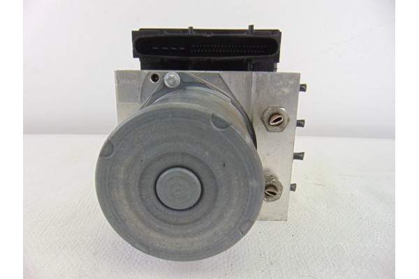 A0064313812  ABS MERCEDES-BENZ CLASE B (BM 245) 200 (245.233) 2008 A0064313812 204279 MERCEDES-BENZ - 2