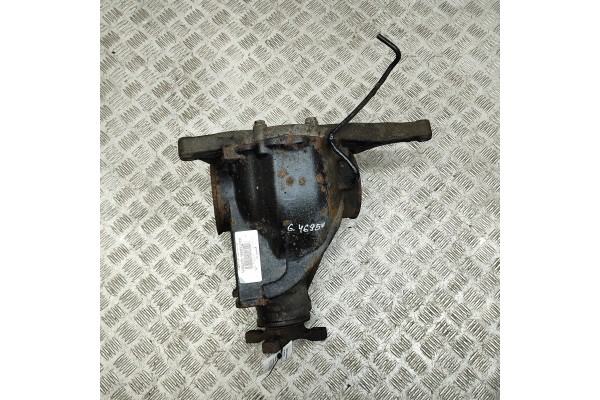 REAR REDUCER MERCEDES BENZ VITO TOURER W447 A4473501014 27560438 2 1L Part manufacturer Mercedes Benz OE