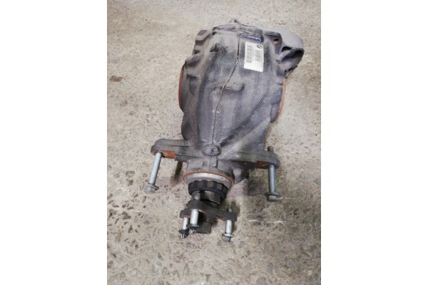2013 BMW 3 F30 F35 F31 Rear differential 7605589 Car type passenger cars