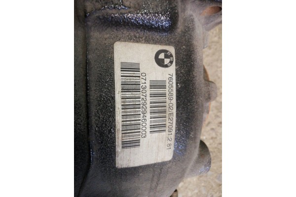 2013 BMW 3 F30 F35 F31 Rear differential 7605589 Installation side rear