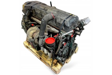 21070335 VOLVO Engine