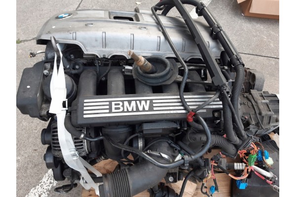 SILNIK BMW N52B25A N52 KOMPLETNY BMW E90 E91 E60 325i 525i 218KM Part manufacturer BMW OE