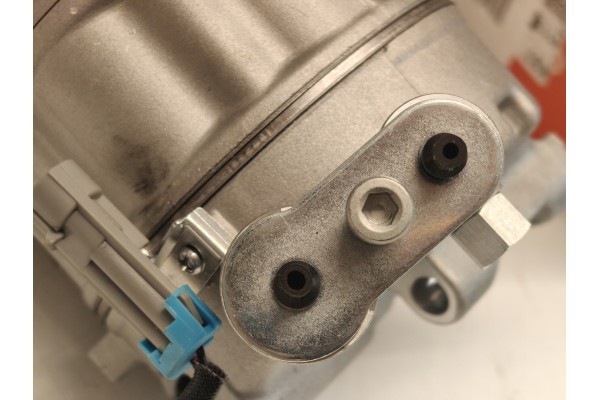 COMPRESSOR AIR CONDITIONING COMPRESSOR OPEL INSIGNIA A Product weight with unit packaging 5 kg