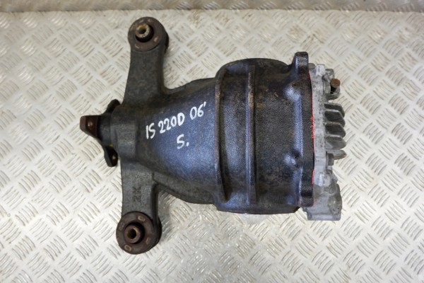 Rear reducer LEXUS IS II GSE2_ ALE2_ USE2_ 4111053171 2 2L diesel Catalog number of the original 4111053171