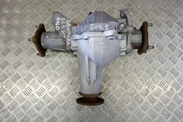 Rear reducer SUZUKI GRAND VITARA II JT TE TD 305L18139 2 0L gasoline Part manufacturer Suzuki OE