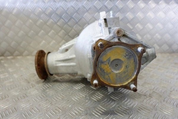 Rear reducer SUZUKI GRAND VITARA II JT TE TD 305L18139 2 0L gasoline Catalog number of the original 305L18139